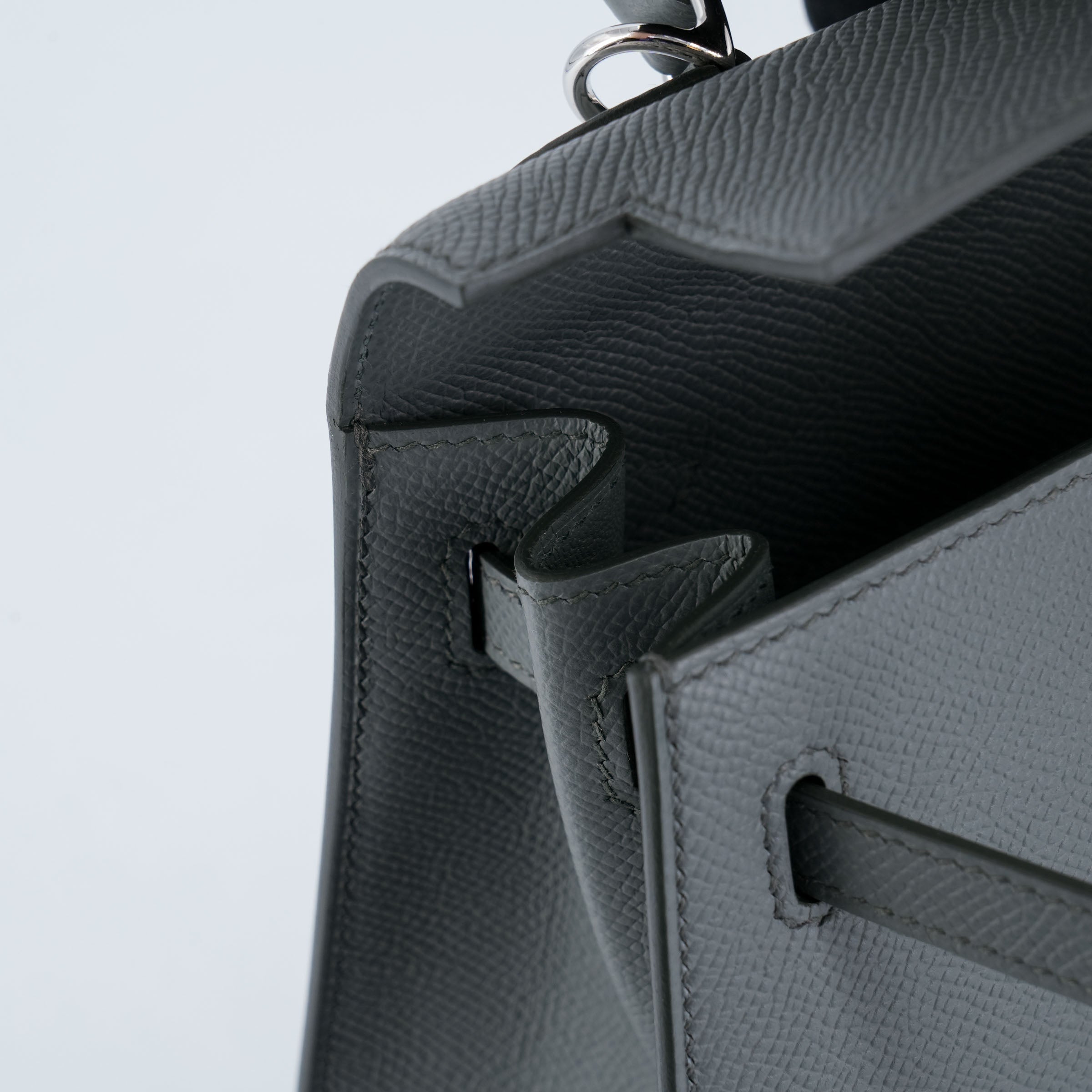 Hermès Kelly 25 Sellier Vert Amande ELHW