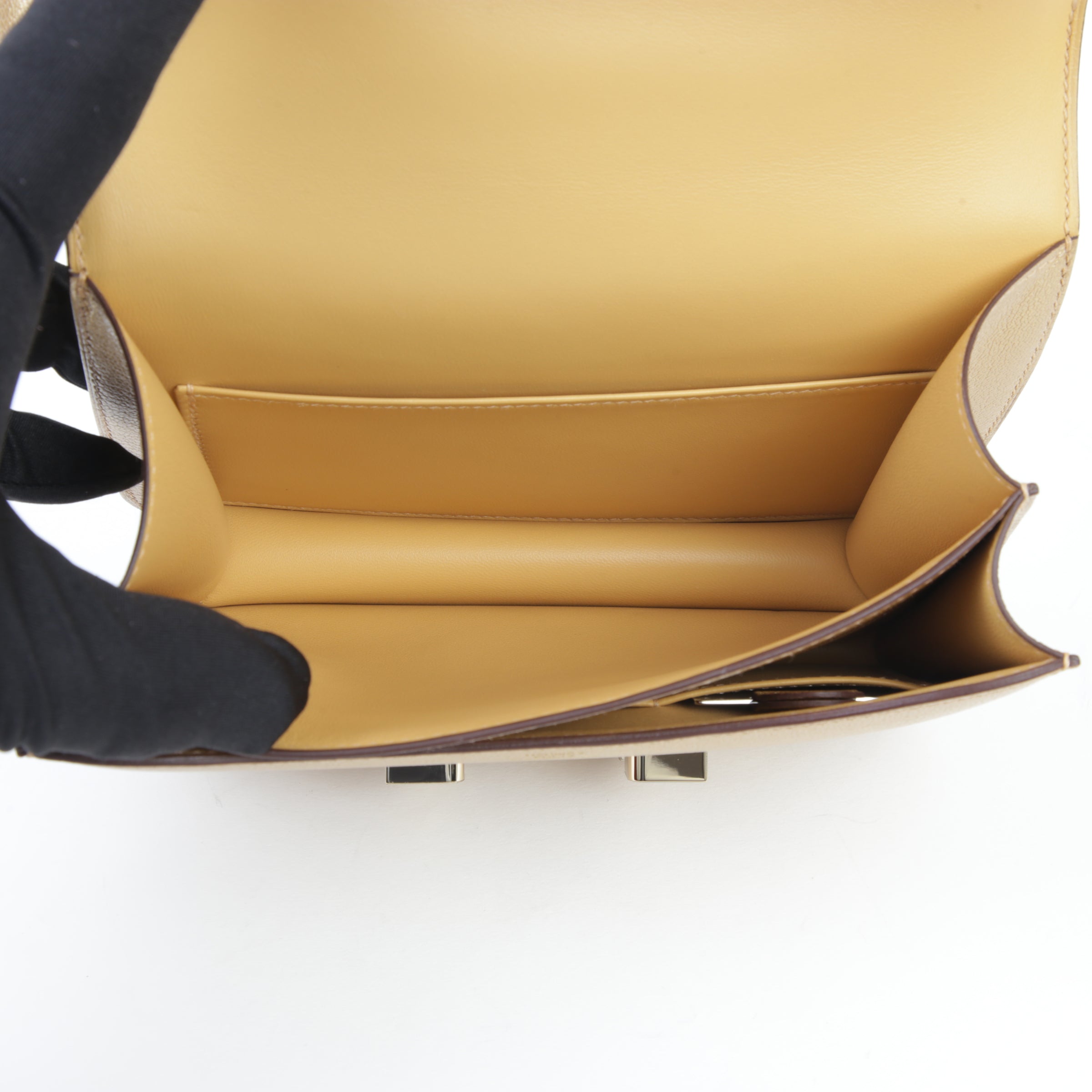 Hermès Constance Mini Dore Chamkila PBHW