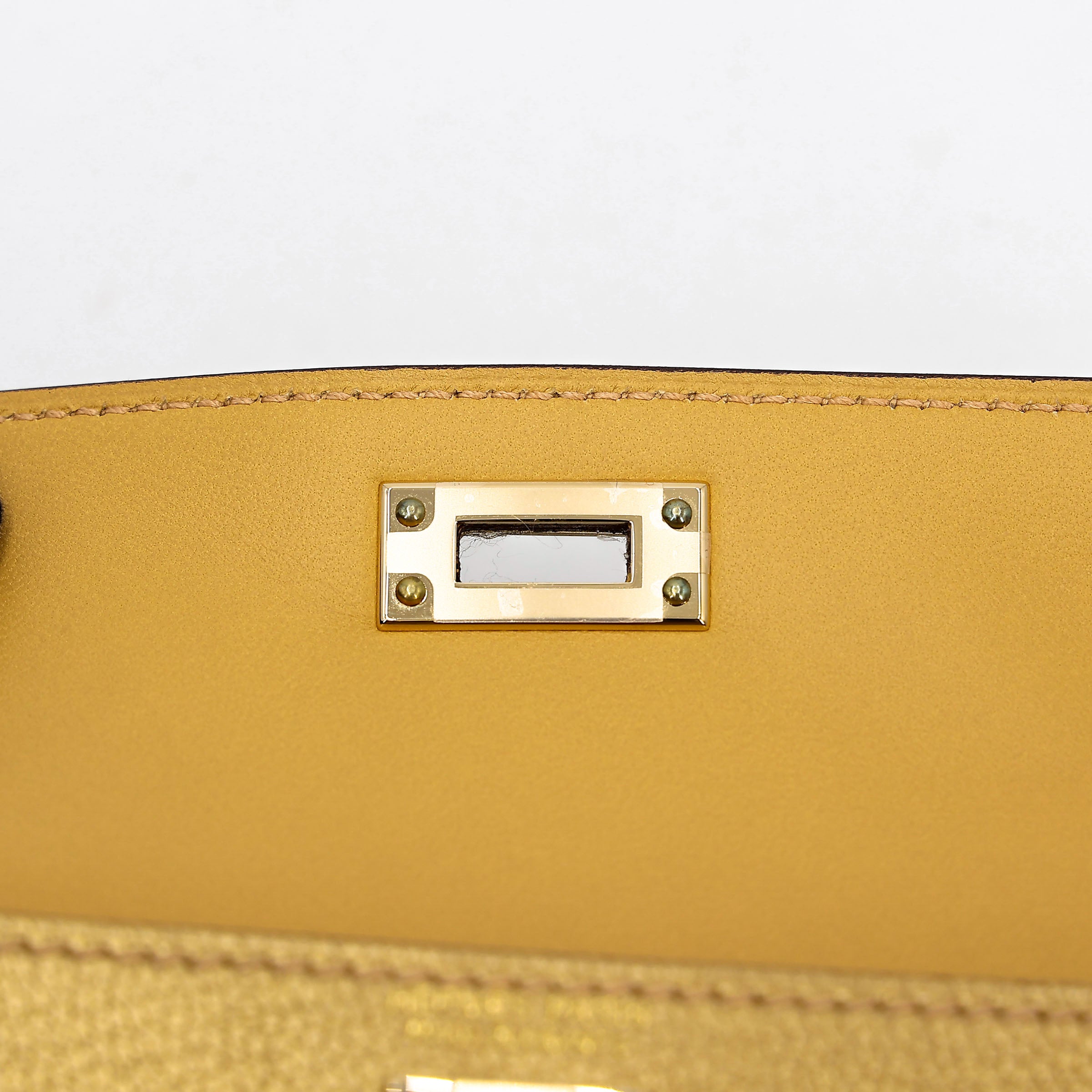 Hermès Min Kelly ll Dore Chèvre GHW