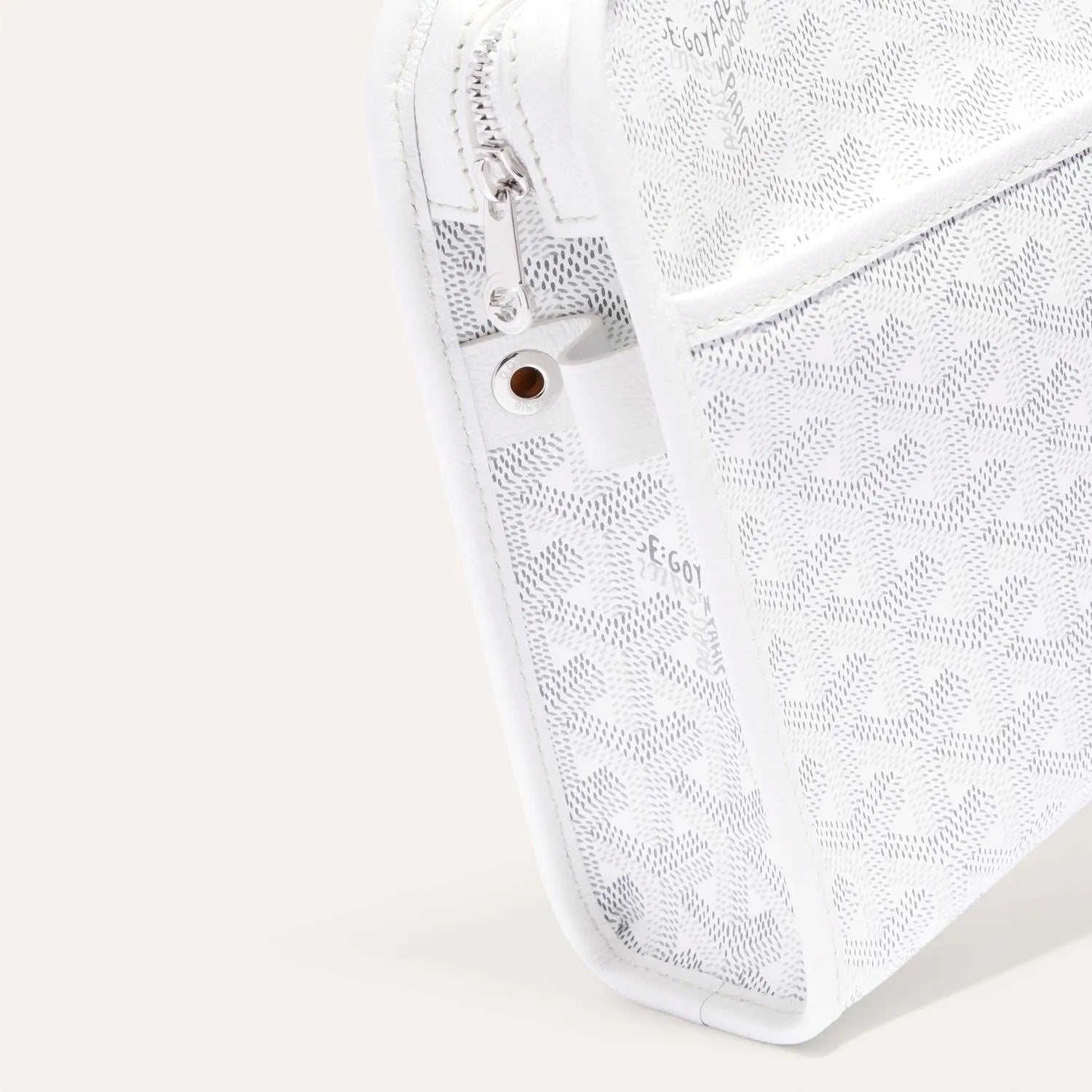 Goyard Jouvence MM Toiletry Bag White