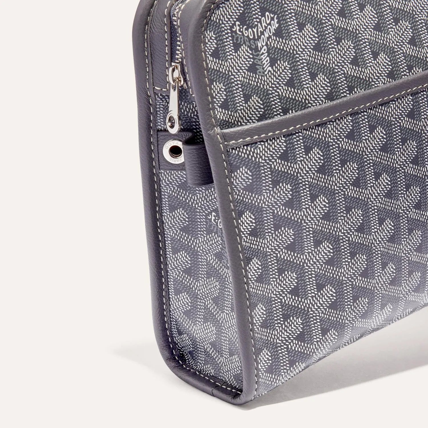 Goyard Jouvence MM Toiletry Bag Grey