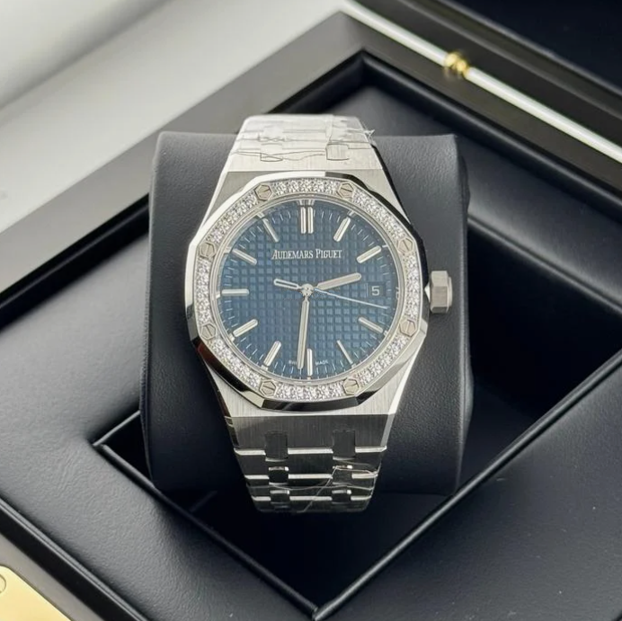 Audemars Piguet Royal Oak Selfwinding 37mm Ref 15551ST.ZZ.1356ST.05