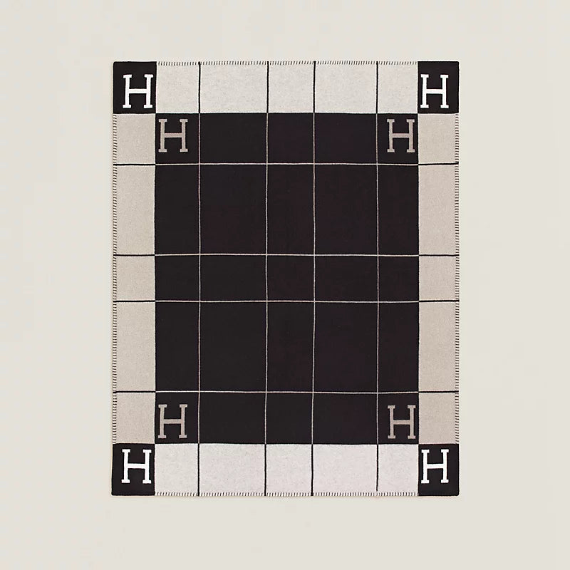Hermès Avalon III throw blanket écru / noir