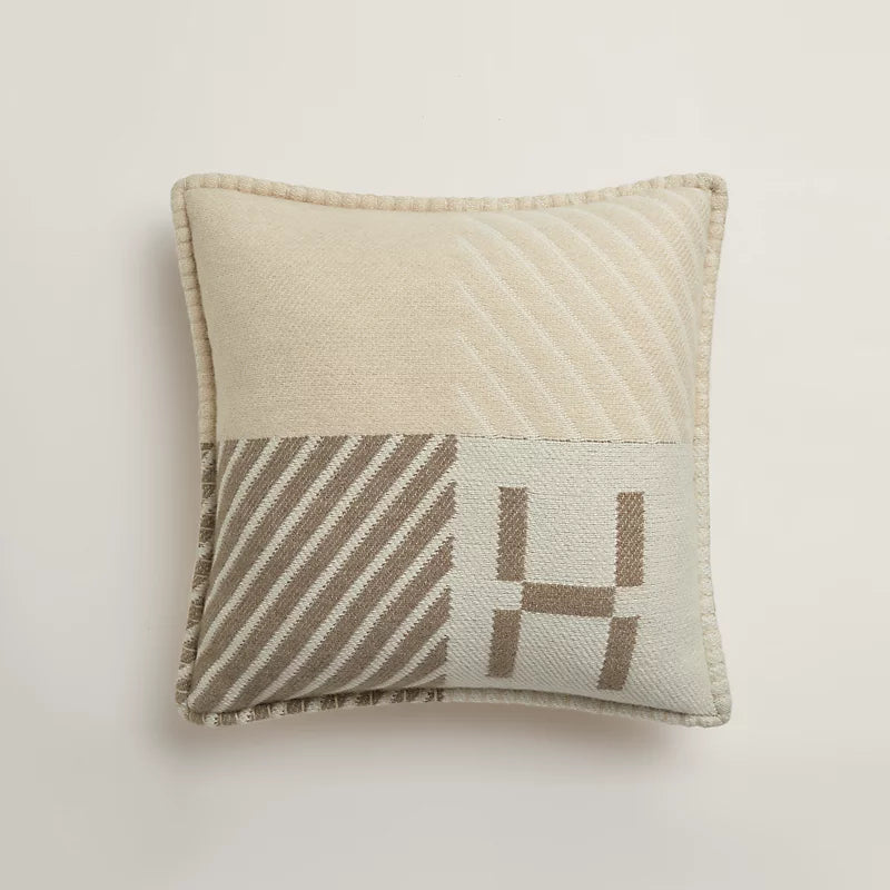 Hermès Avalon Zellige pillow naturel / galet