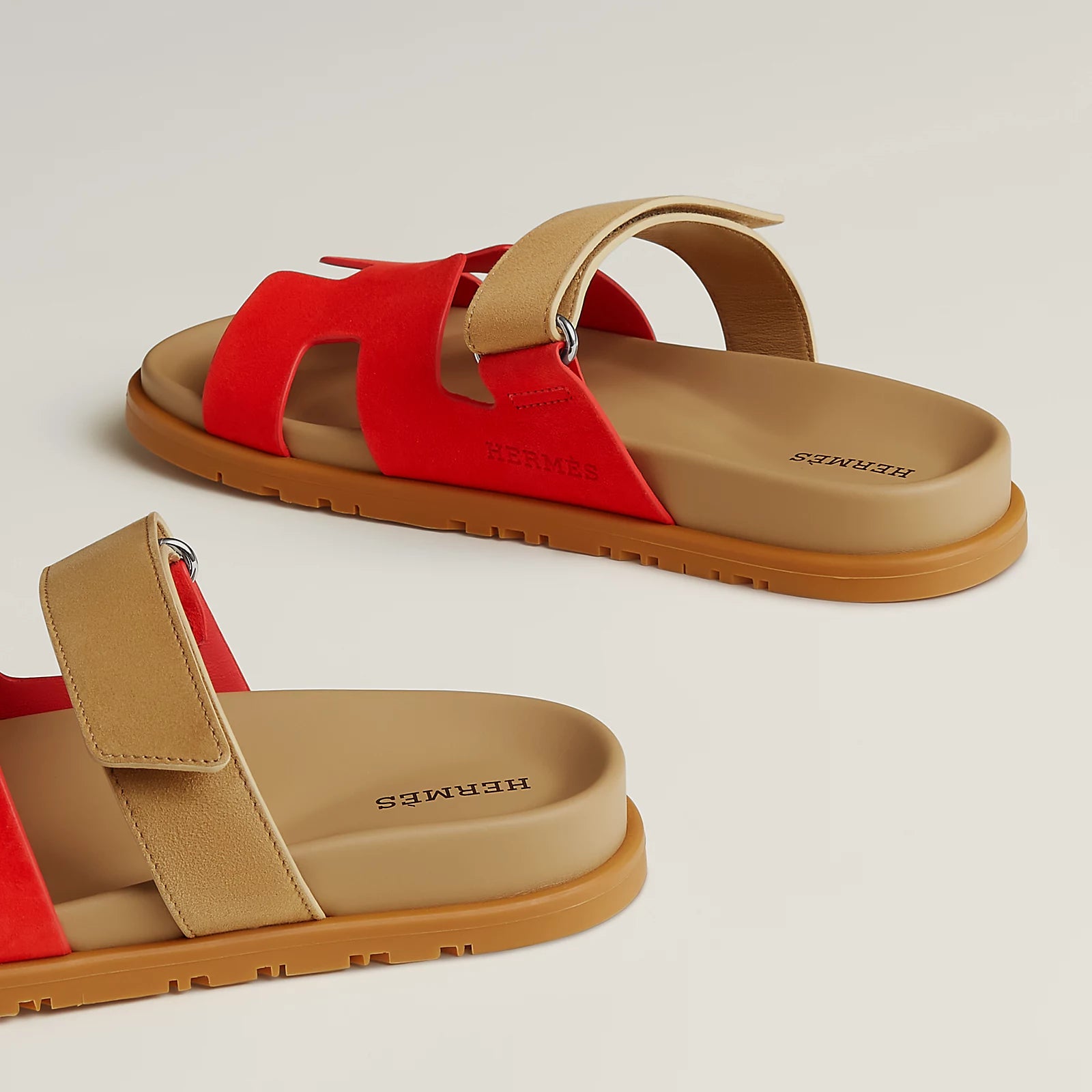 Hermès Chypre Sandals Rouge Grenadine / Beige Albinos