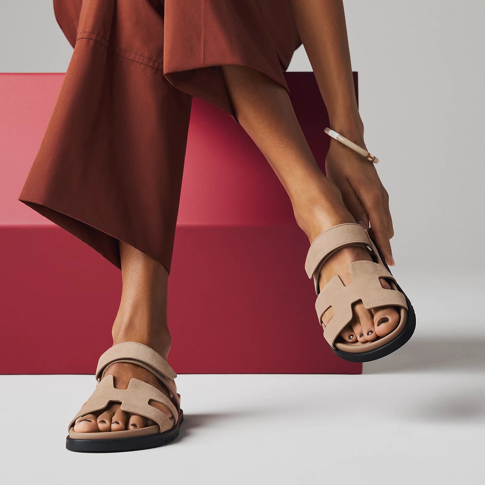 Hermès Chypre Sandals Beige Sable