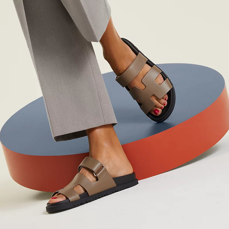 Hermès Chypre Sandals Etoupe
