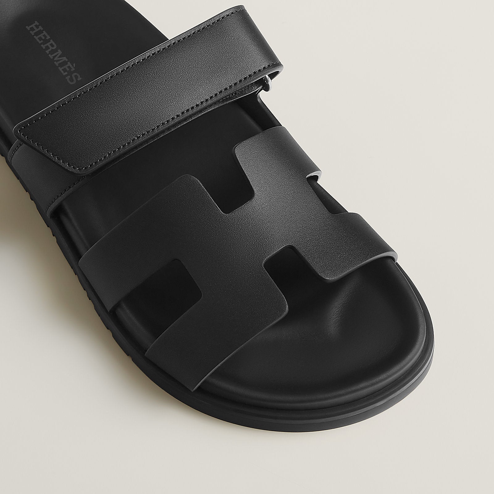 Hermès Chypre Sandals Noir