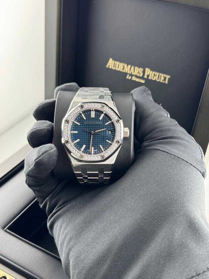 Audemars Piguet Royal Oak Selfwinding 37mm Ref 15551ST.ZZ.1356ST.05