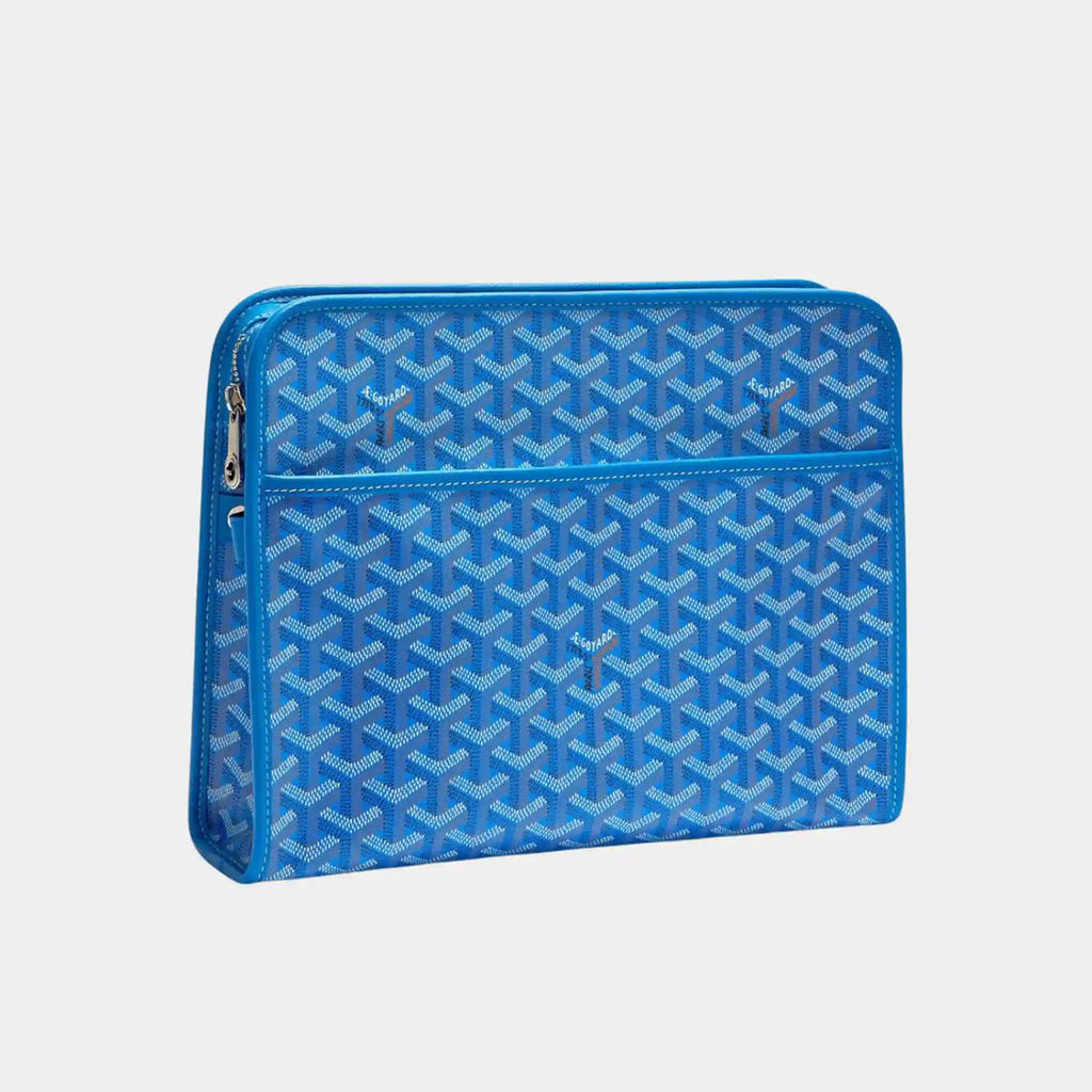 byElevae_hero_jouvence-gm-toiletry-bag-jouvence-gm-sky-blue