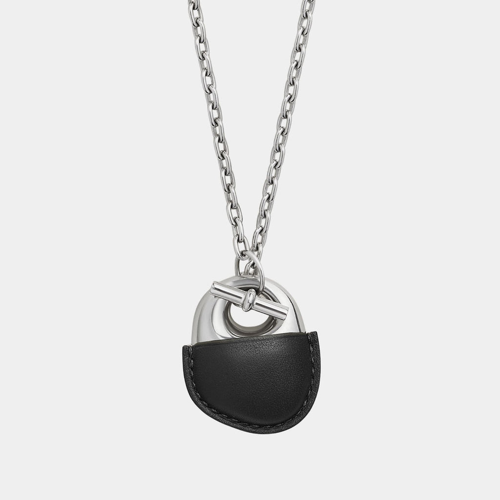 byElevae_hero_galet-gaine-necklace-swift-calfskin-noir