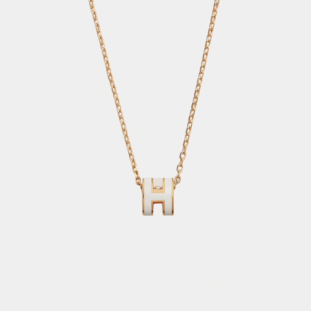 byElevae_hero_mini-pop-h-pendant-gold-plated-blanc