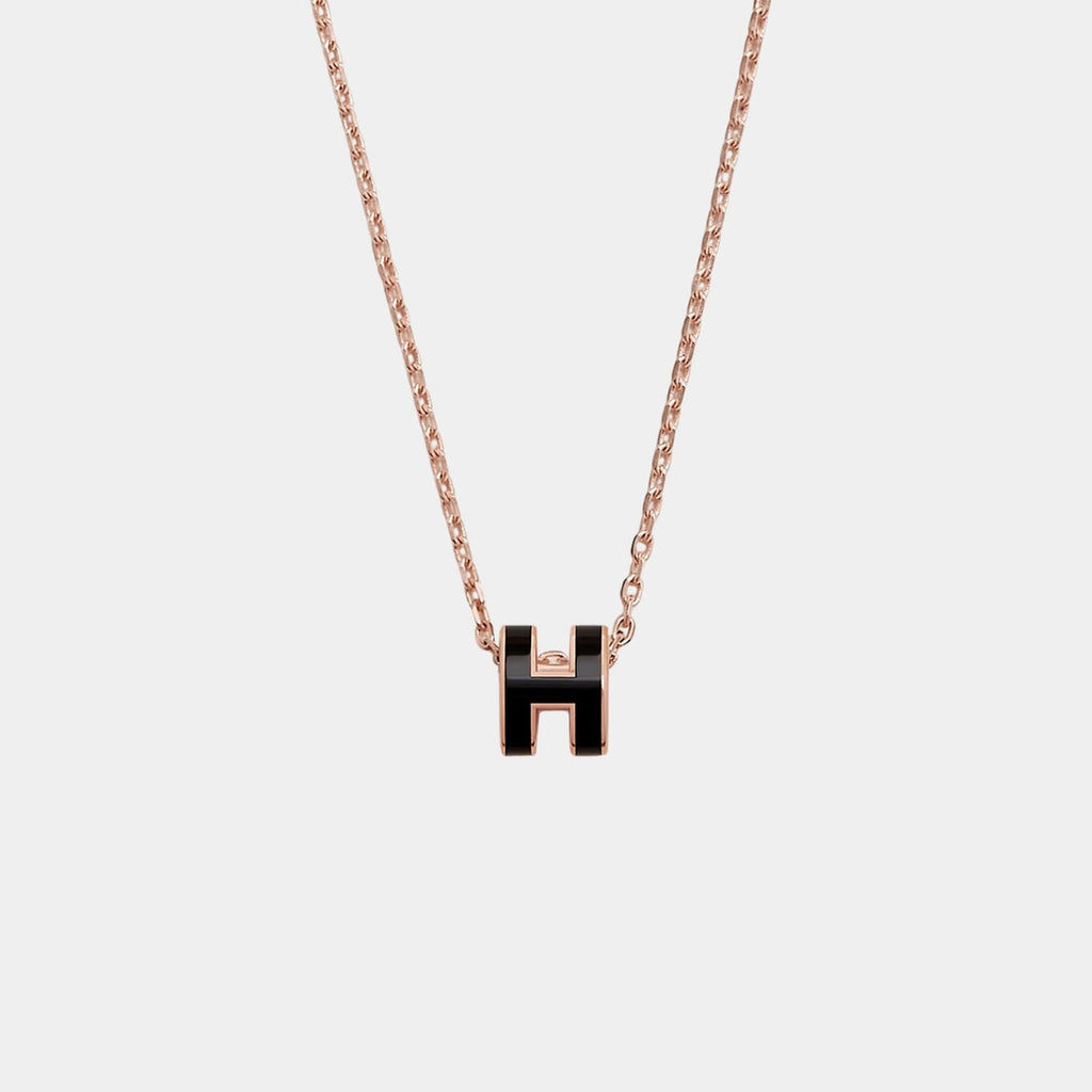 byElevae_hero_mini-pop-h-pendant-rose-gold-plated-noir