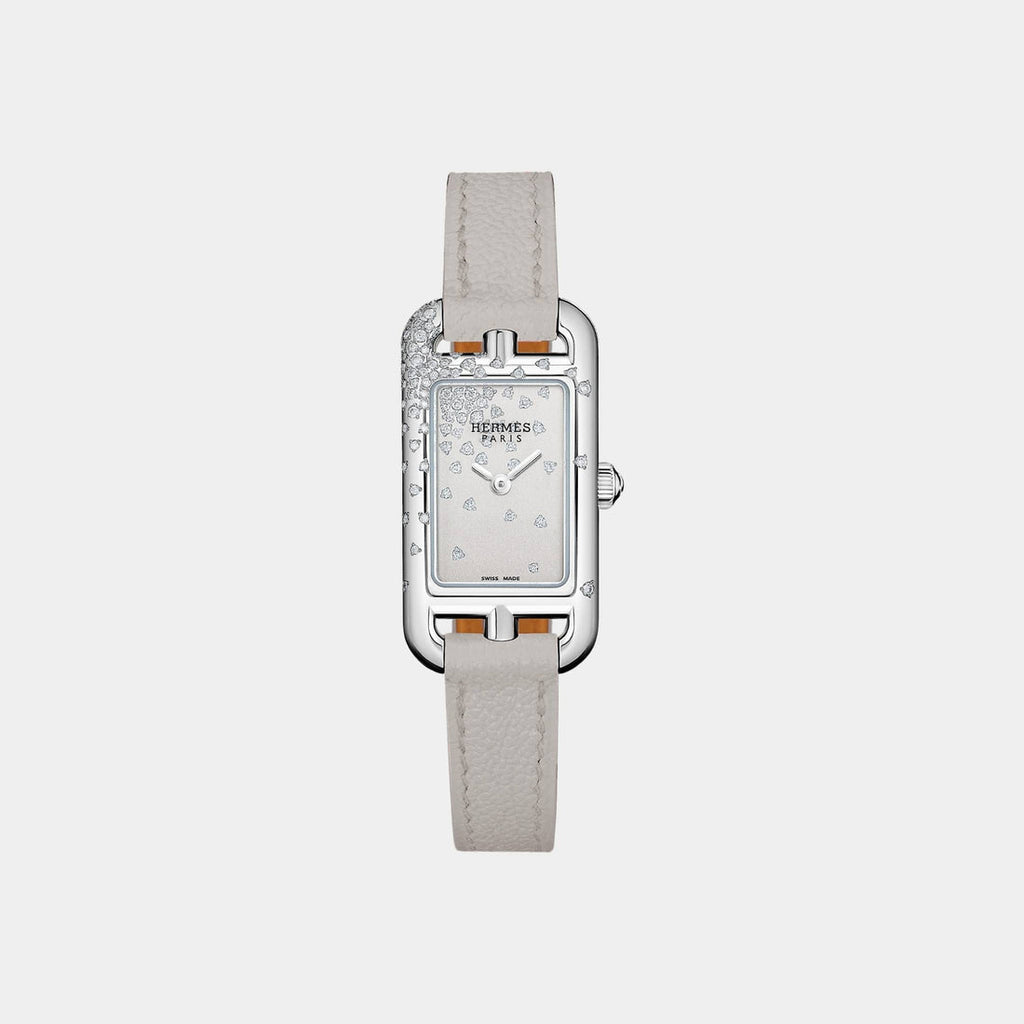 byElevae_hero_nantucket-29-mm-steel-watch-with-pearl-gray-calfskin-strap