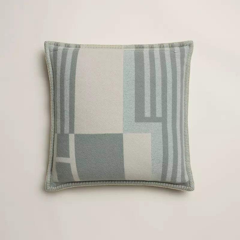 Hermès Ithaque pillow gris / perle