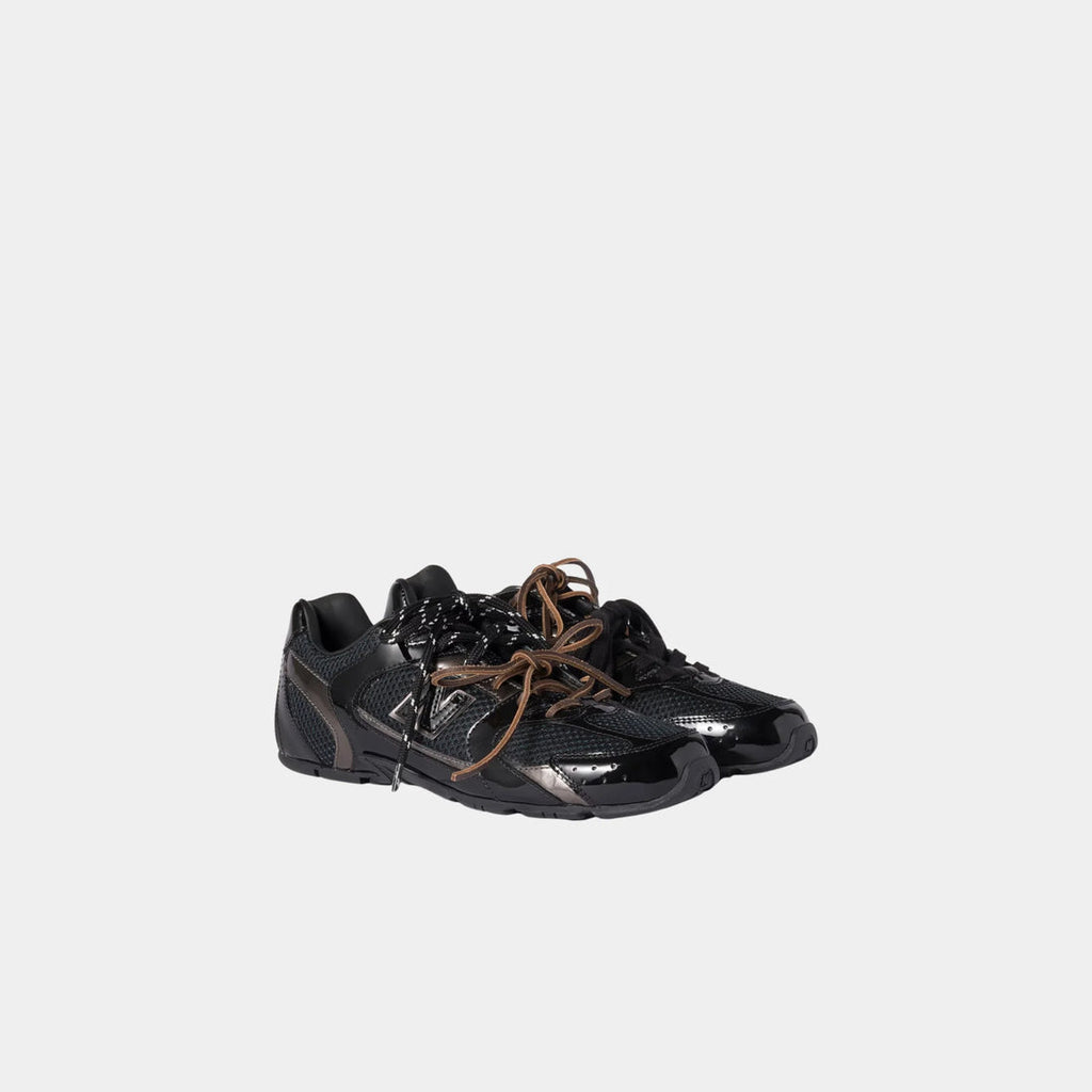byElevae_hero_new-balance-x-miu-miu-530-sl-patent-leather-and-mesh-sneakers