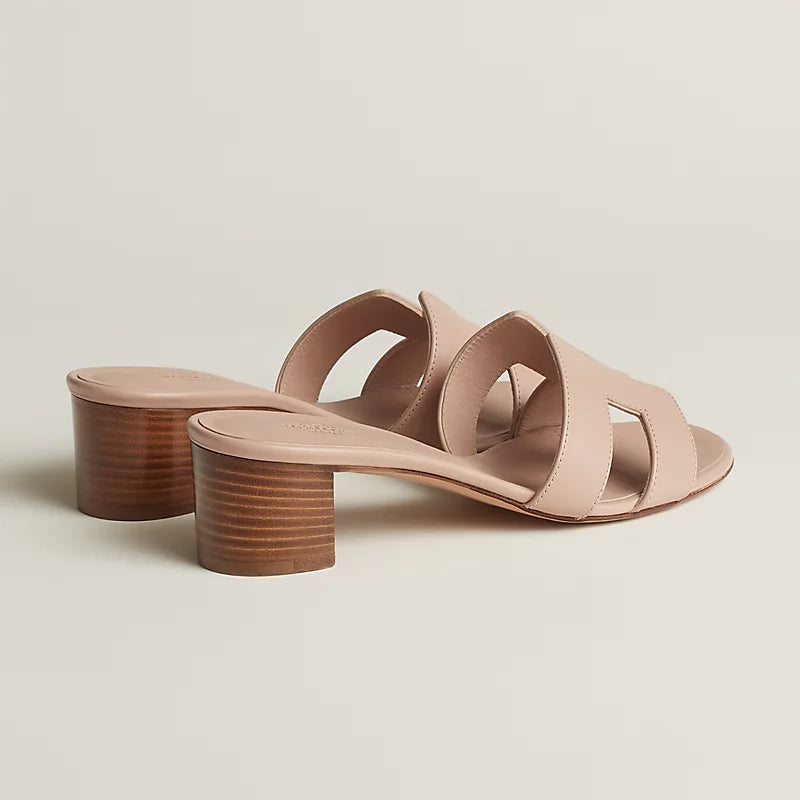 Hermès Oasis Sandals in Epsom Calfskin Beige Perlino