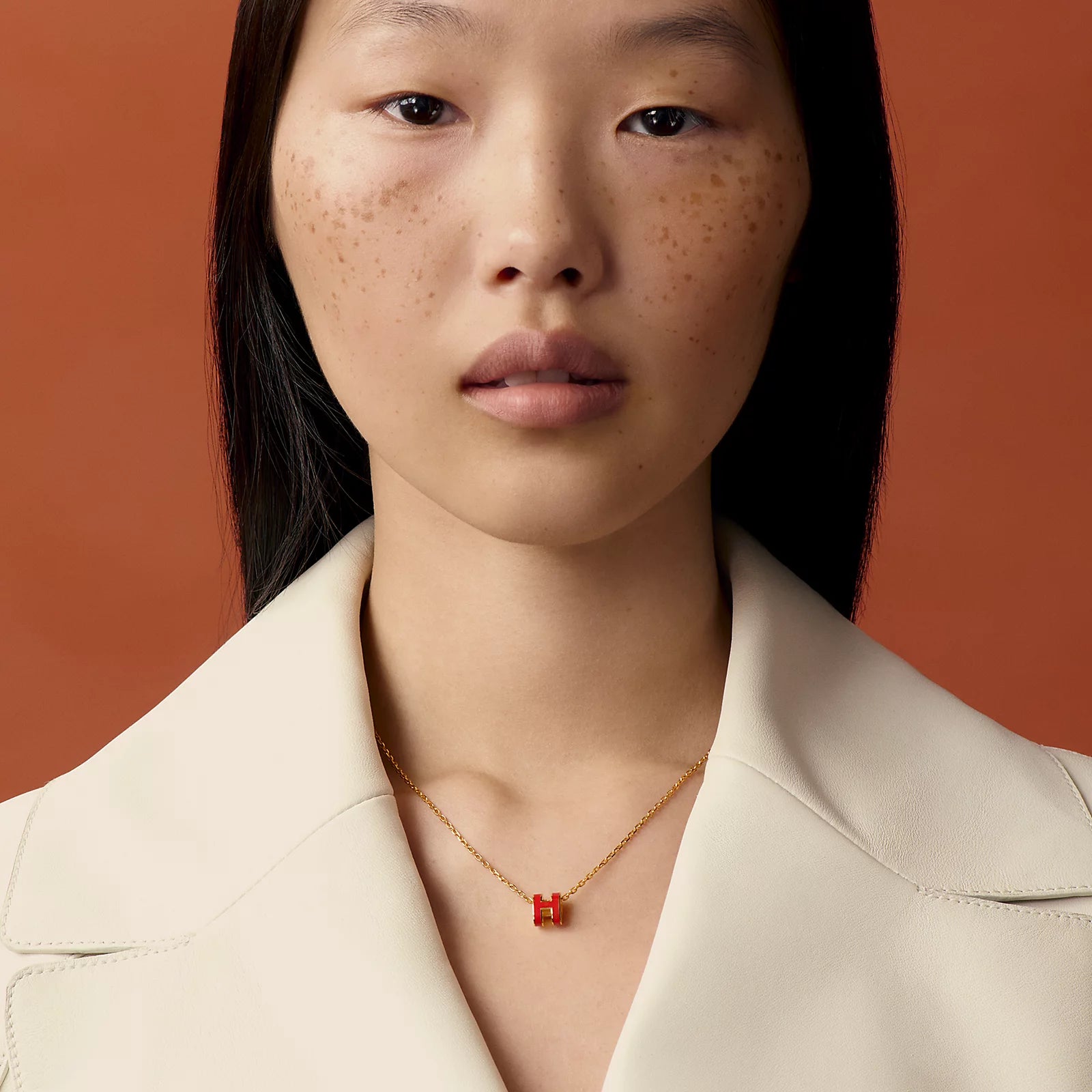 Hermès Mini Pop H Pendant Gold Plated - Rouge Vif