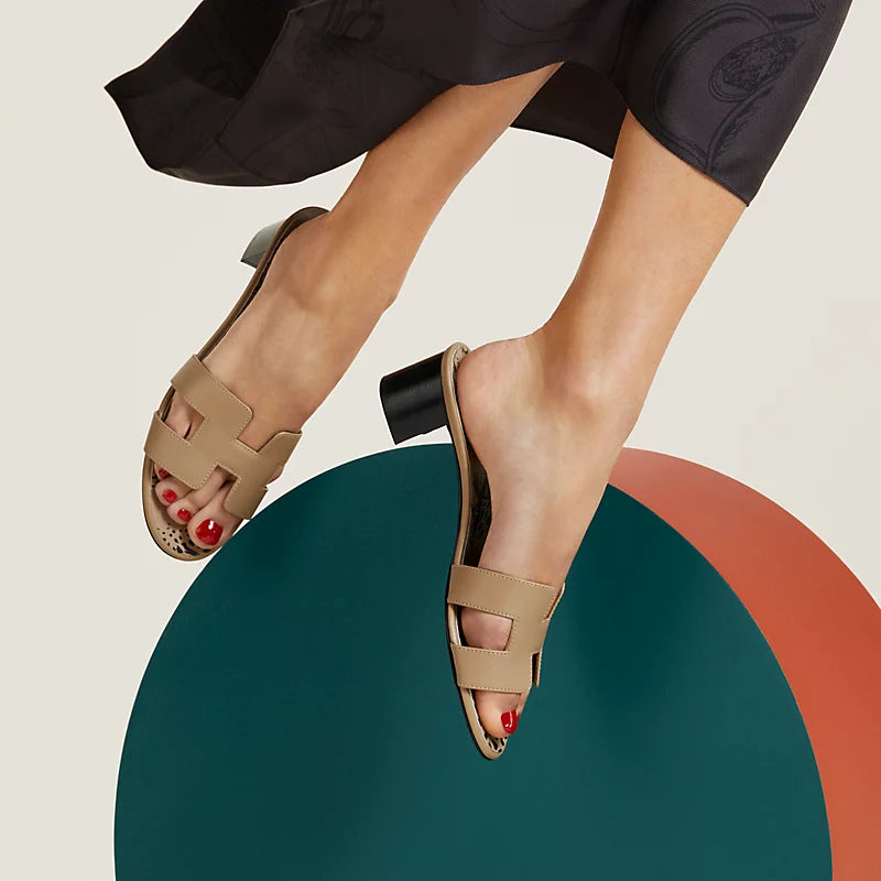 Hermès Oasis Sandals Calfskin Beige Argile Beige Argile