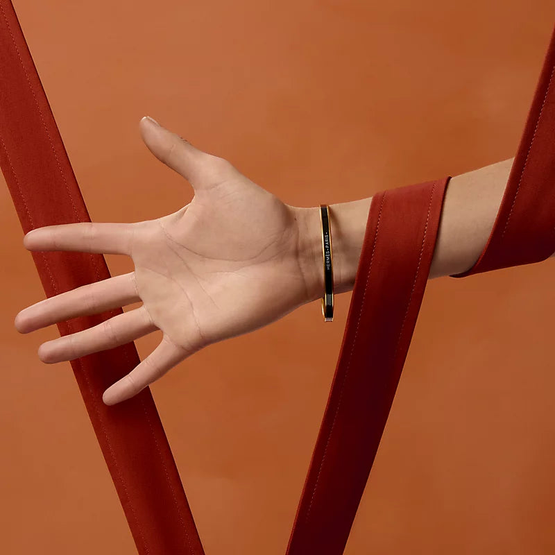 Hermès Uni Bangle in Enamel Gold Plated